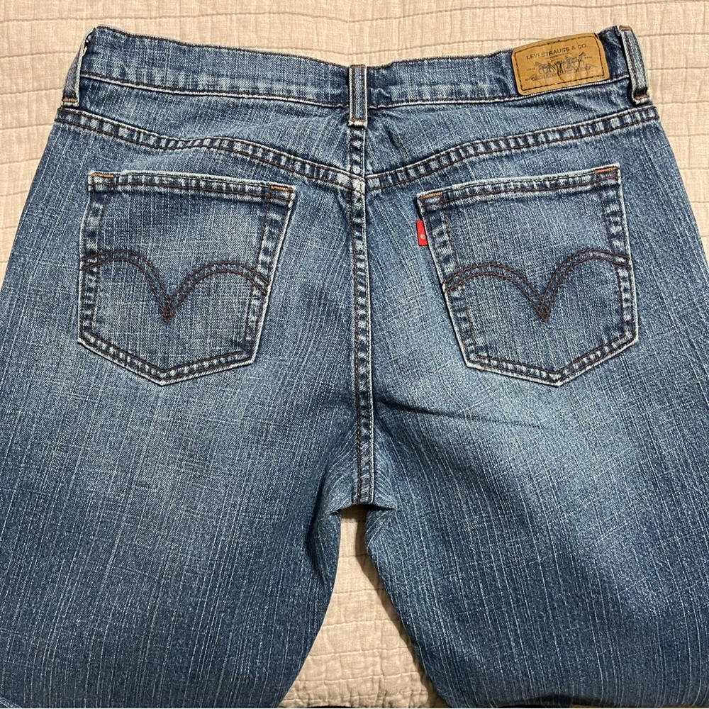 Levi's Jeans Women 515 Boot Cut Medium Wash Blue Denim Stretch Size 8M - Picture 2 of 9